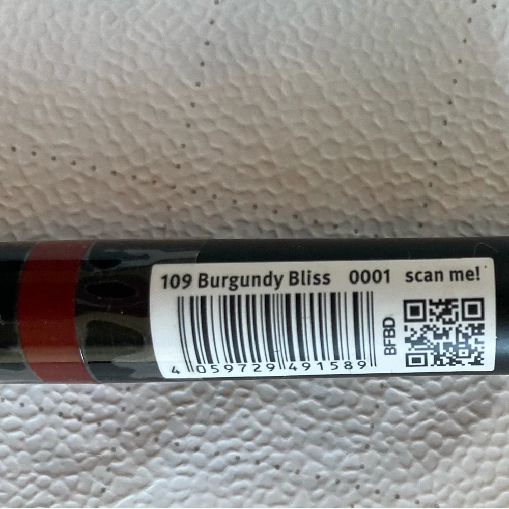 essence The Slim Stick Lipstick  Burgundy Bliss NWT